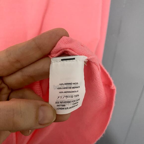 J. Crew Bright Pink Tippi 100% Merino Wool Crewneck Classic Preppy Sweater S - Picture 3 of 7